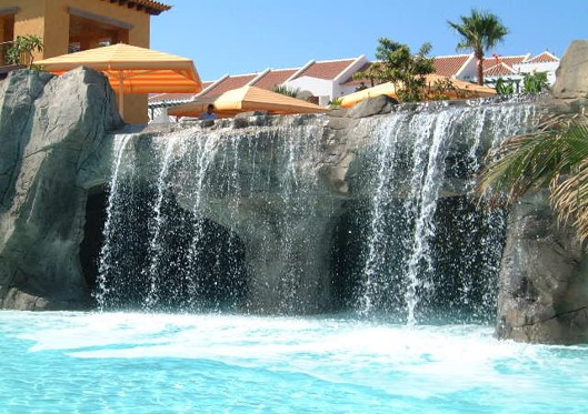 Piscinas_Spas02.jpg